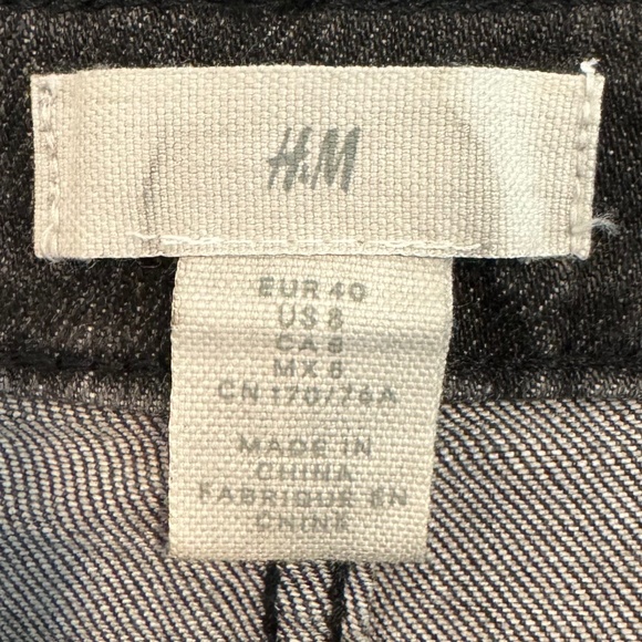H&M Slim Mom Ankle Stretch Jeans - Picture 9 of 10